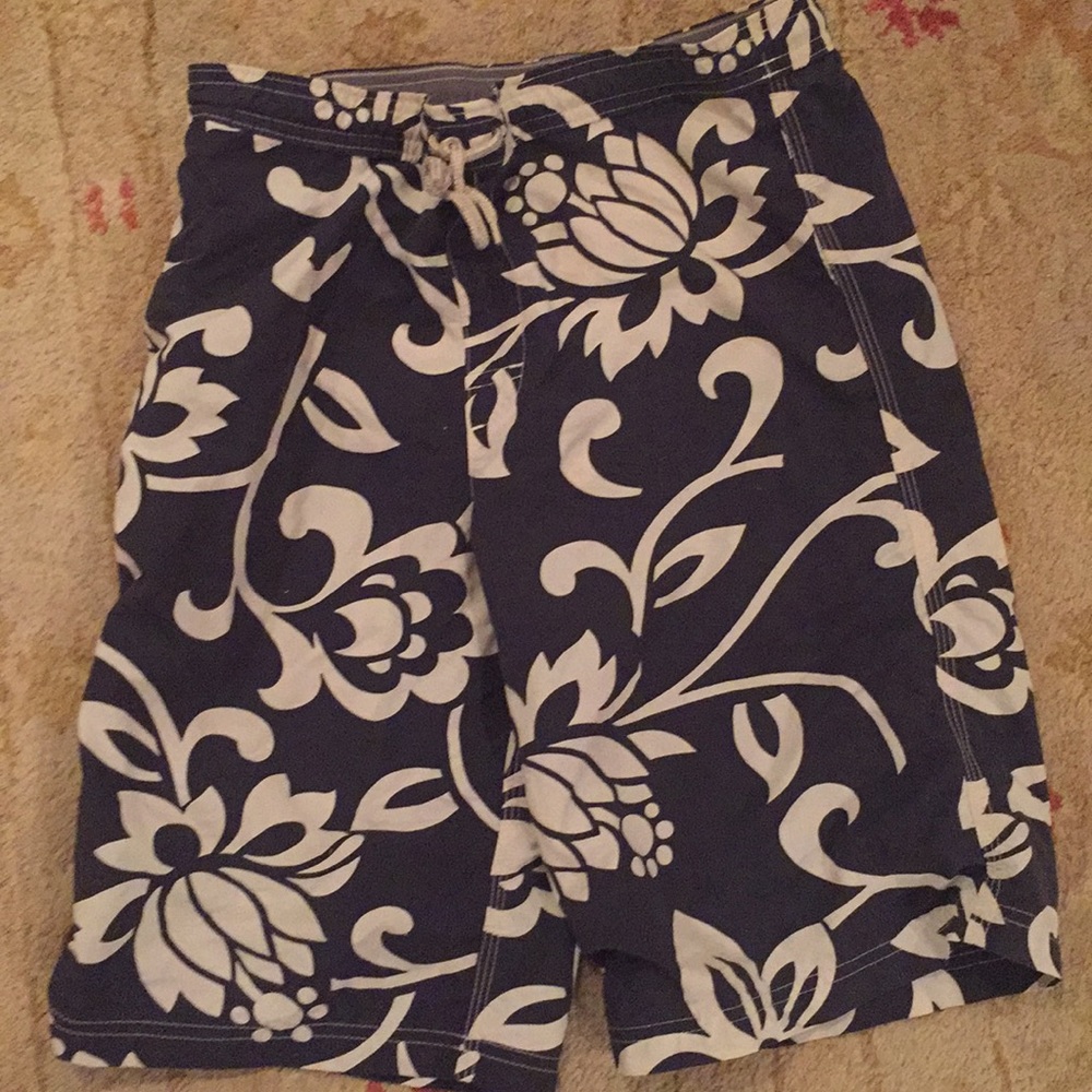 Land’s End Boys Swim Trunks. Size 14-16.